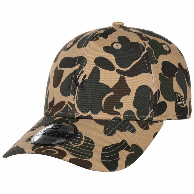 9Forty Camo Yankees Cap by New Era - 19,95