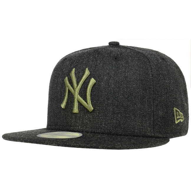 59Fifty Black Base Yankees Cap by New Era - 37,95